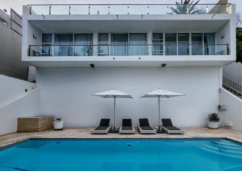 5 Bedroom Property for Sale in Bantry Bay Western Cape